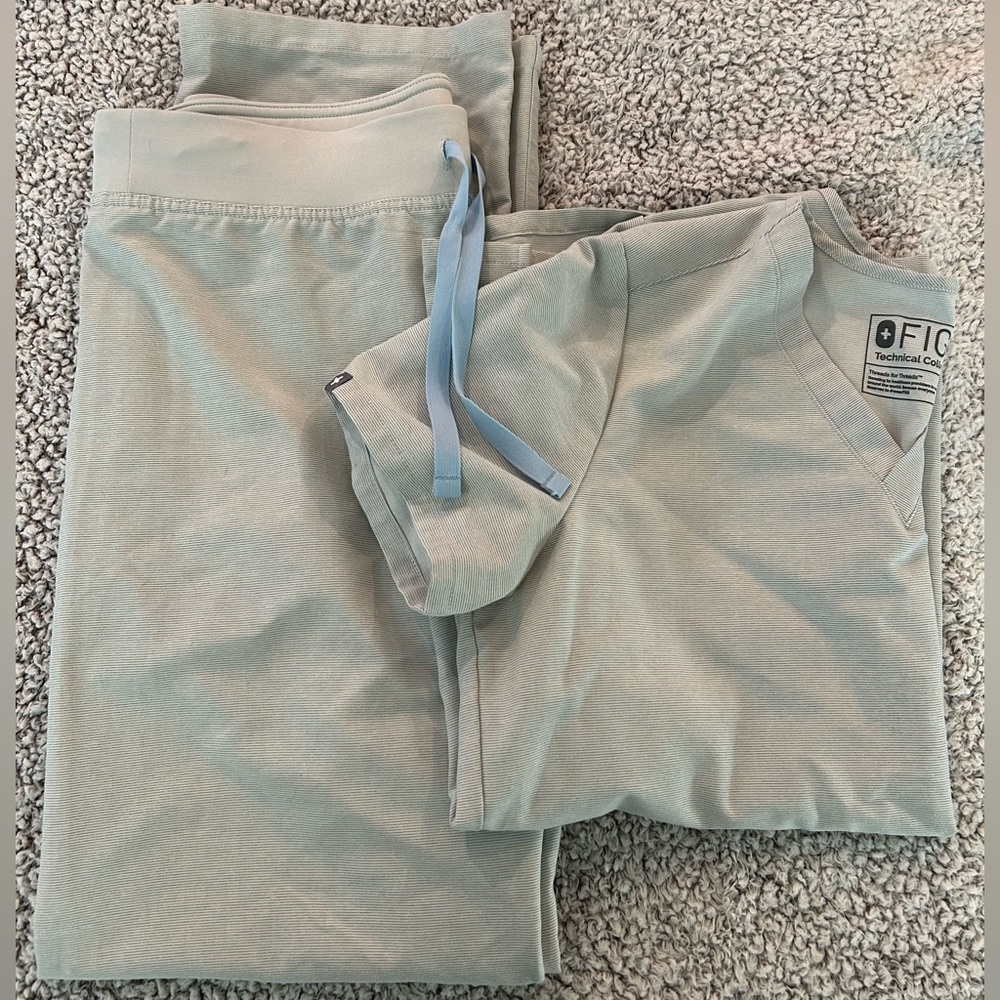 Rare Figs Original Space Grey Small Set